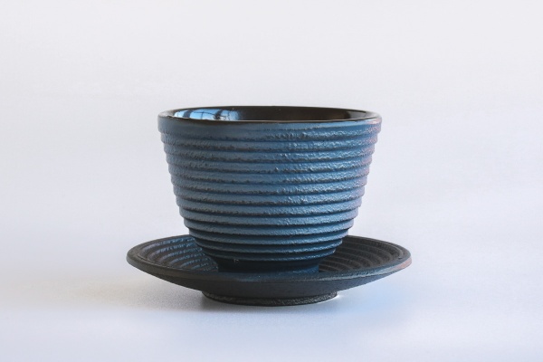 Teeschale mit Unterteller aus Gusseisen 150ml blau