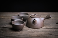 Japanisches Teeset 4-teilig Tokoname Chanoma II mit kleinen Teeschalen
